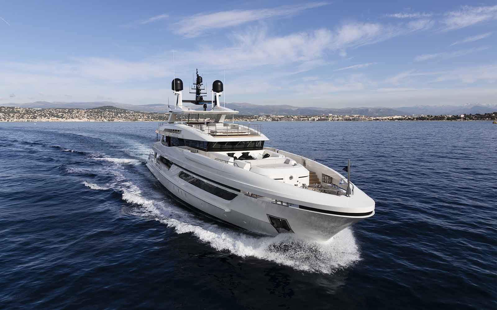 baglietto superiate andiamo t-line - boat shopping 3