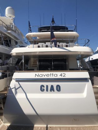 ferretti group cannes yachting festival 2019 - boat shopping