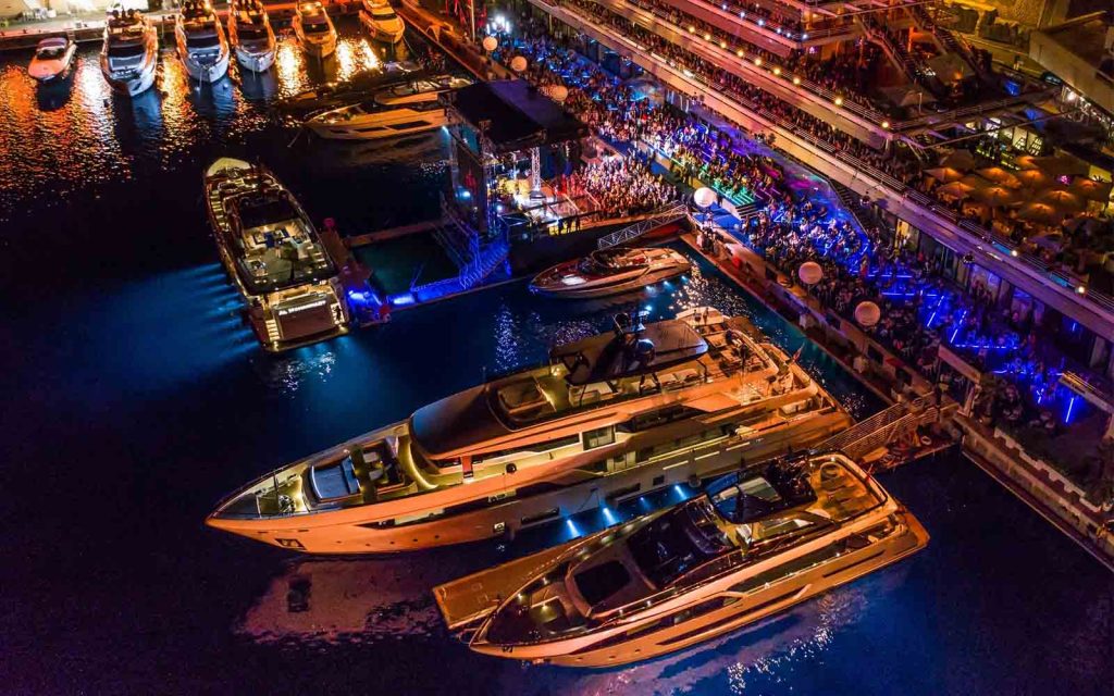 festa Ferretti Group lionel richie show - boat shopping