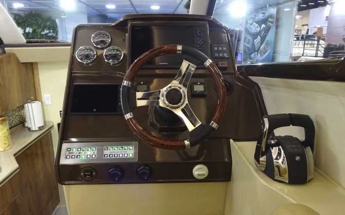 flex 1100 cabin - boat shopping