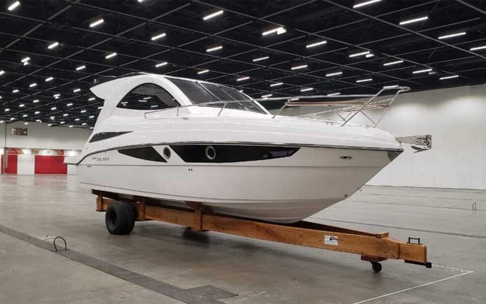 solara 350 ht-boat-shopping