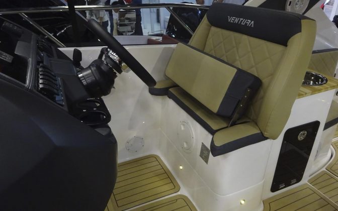 ventura v390 ht - boat shopping