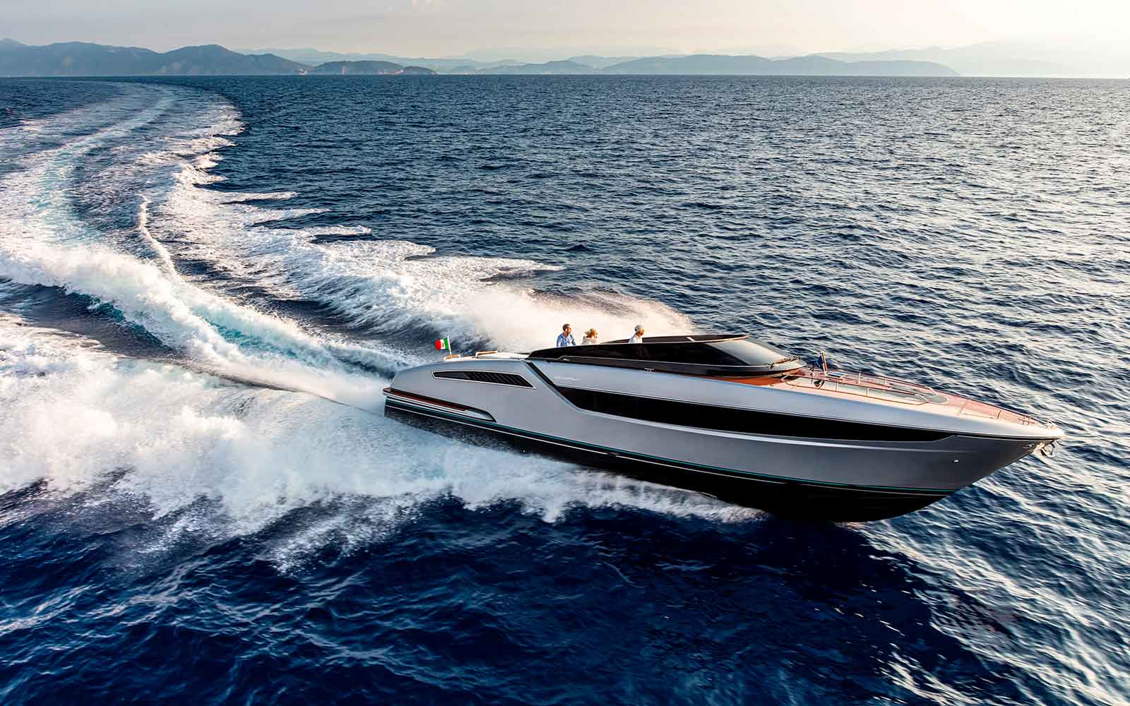 Dolceriva - Boat Shopping miami yacht show