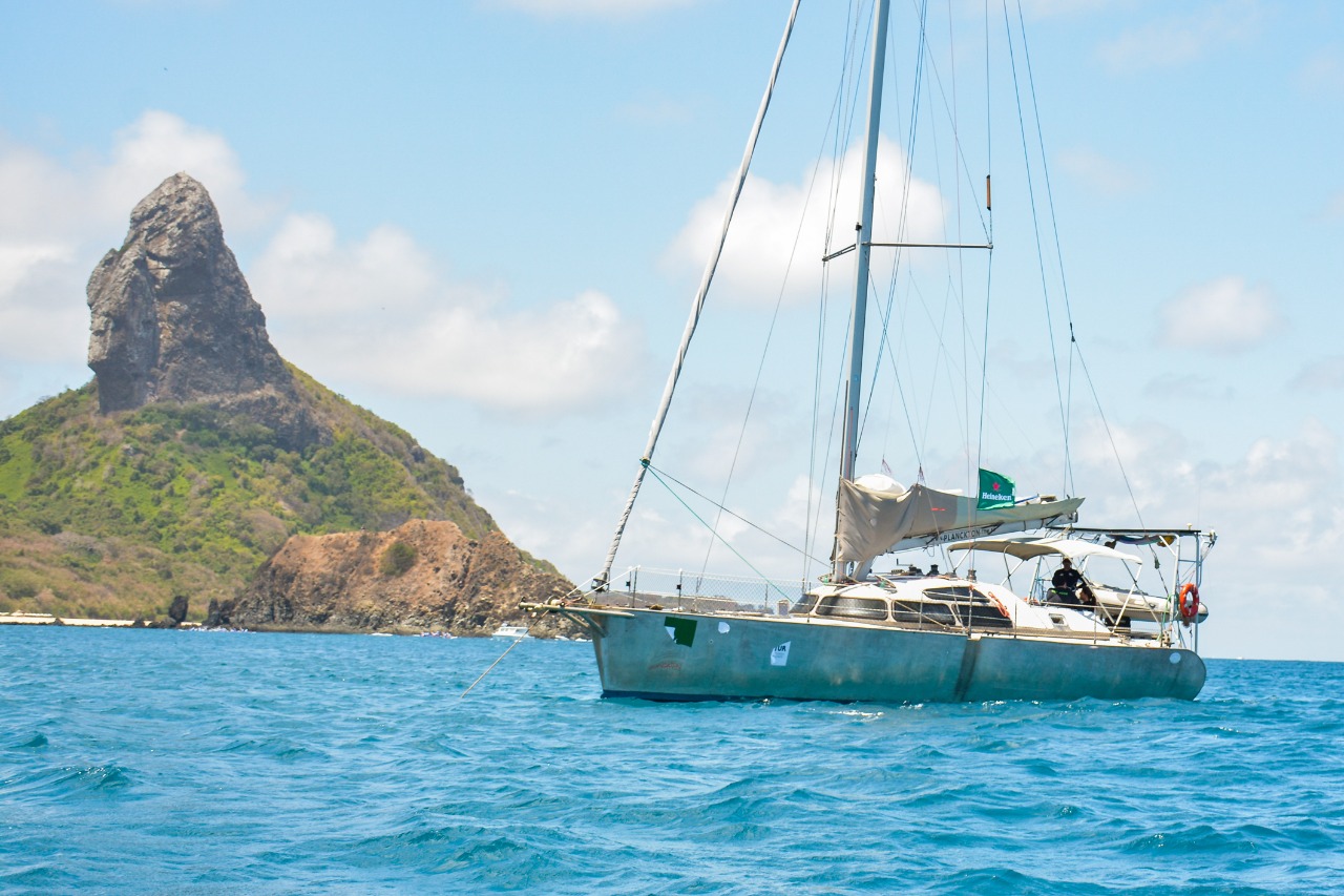 31 refeno fernando de noronha - boat shopping