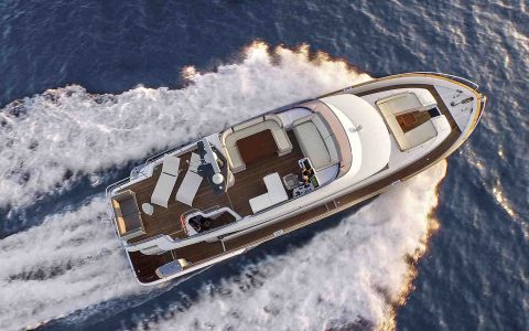 Azimut Magellano 66 – boat shopping