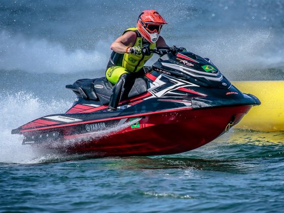 Umberto Brito JetCo Racing Yamaha Campeão mundial - boat shopping