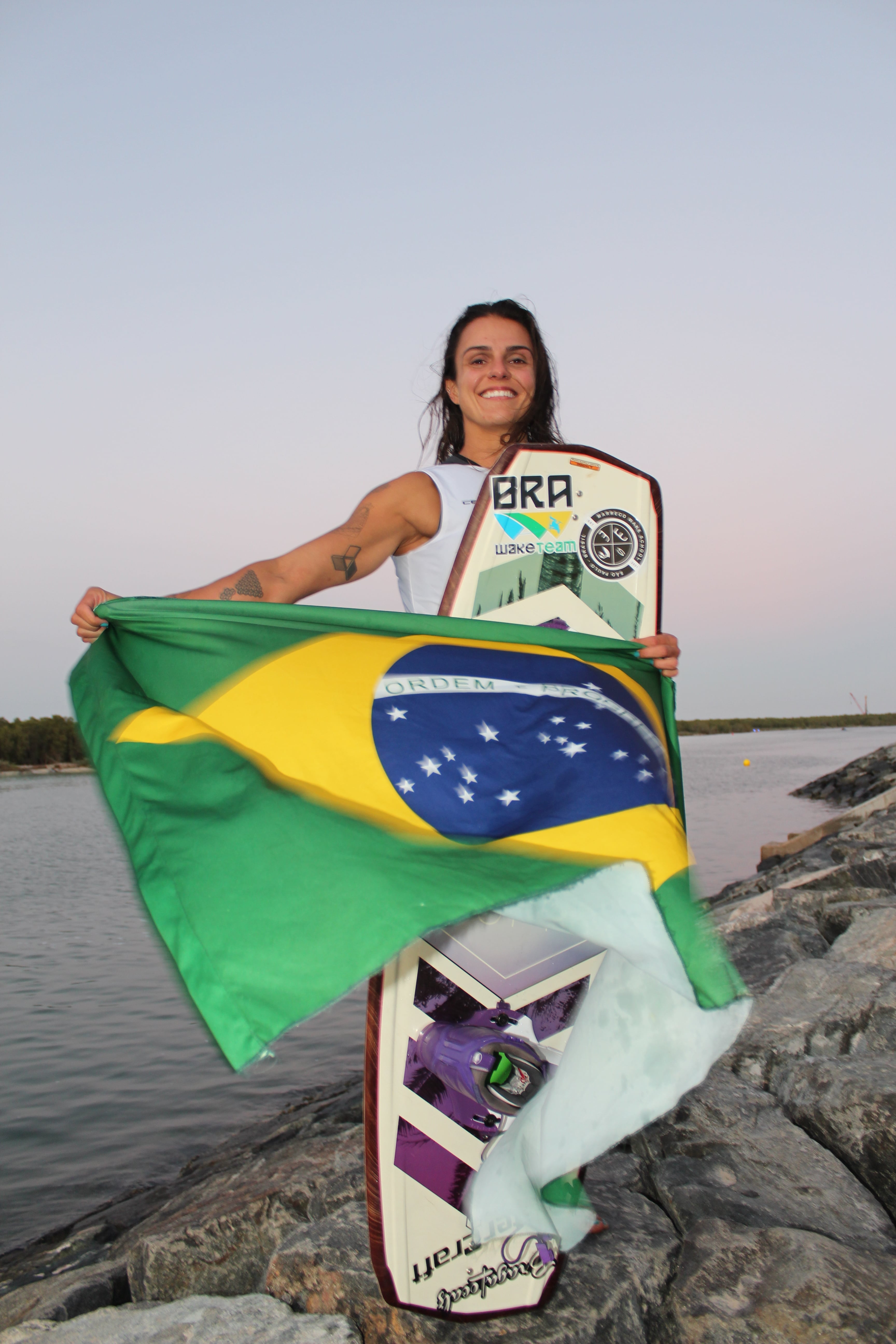 mariana nep mundial de wakeboard - boat shopping