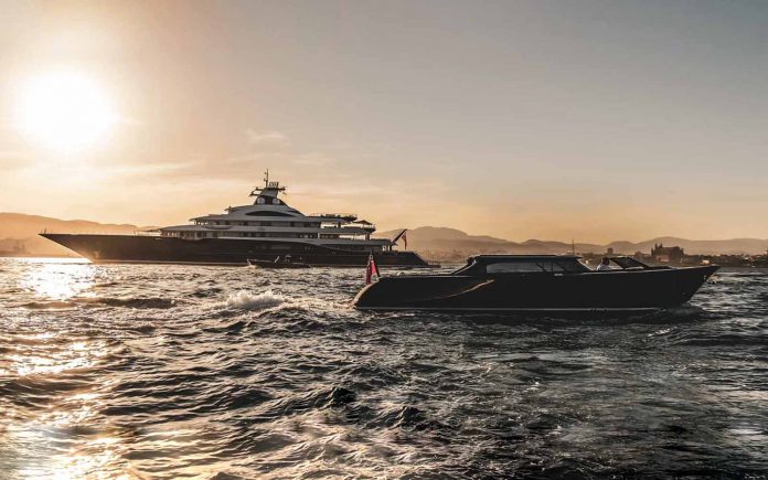 Superiate TIS Lurssen - boat shopping