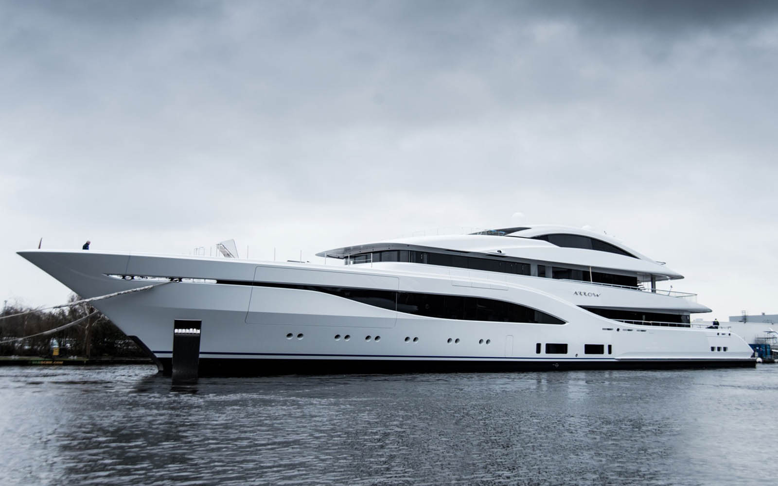 feadship superyacht arrow - boat shopping