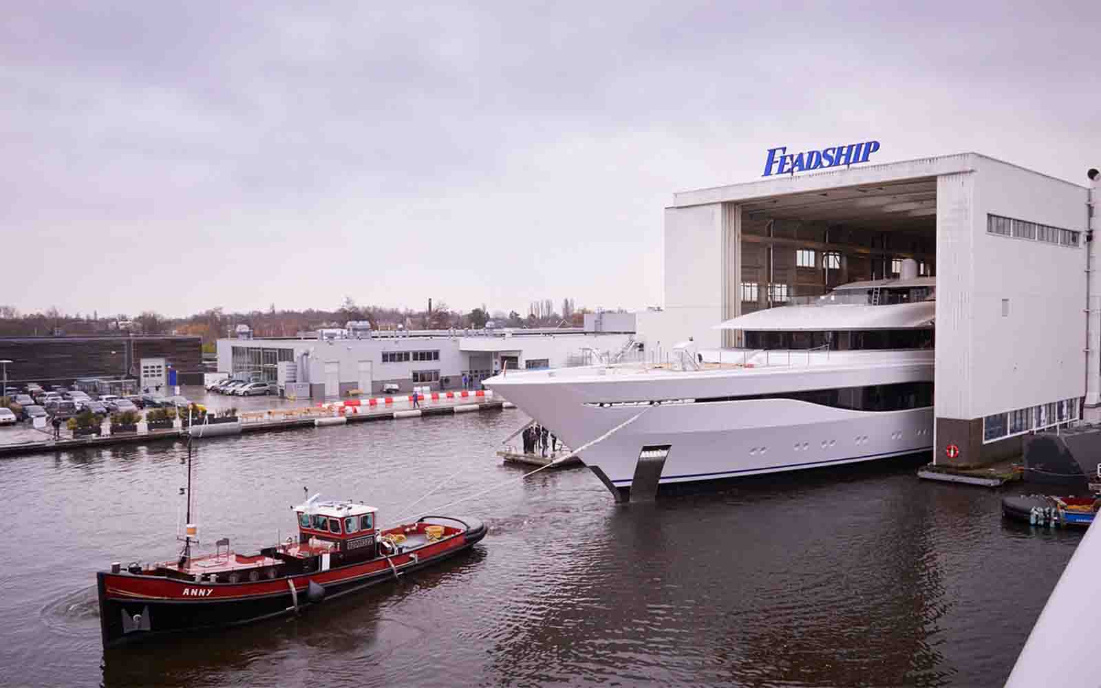 feadship superyacht arrow - boat shopping