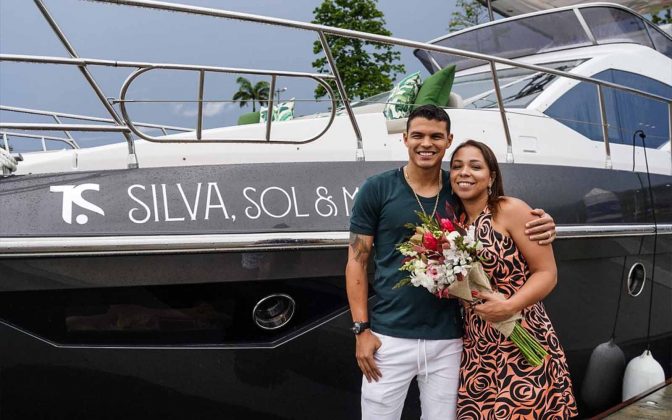 Azimut 56 Thiago Silva foto David Mota - boat shopping