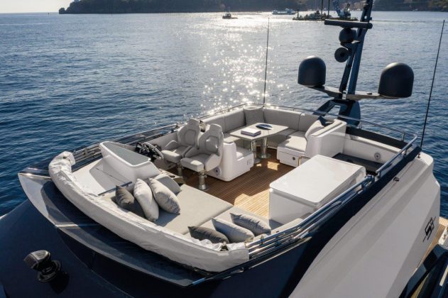 Azimut S8 - boat shopping