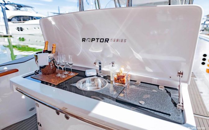 Fishing Raptor 375 Solarium Thailand Yacht Show - boat shopping