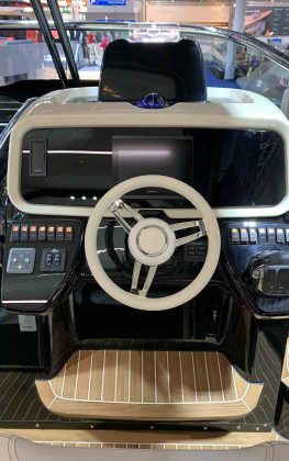 Invictus GT 320 Atelier - boat shopping