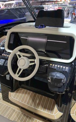 Invictus GT 320 Atelier - boat shopping