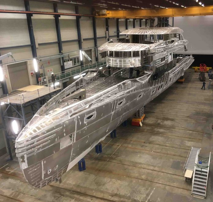 Royal Huisman Projeto Phi construção - boat shopping