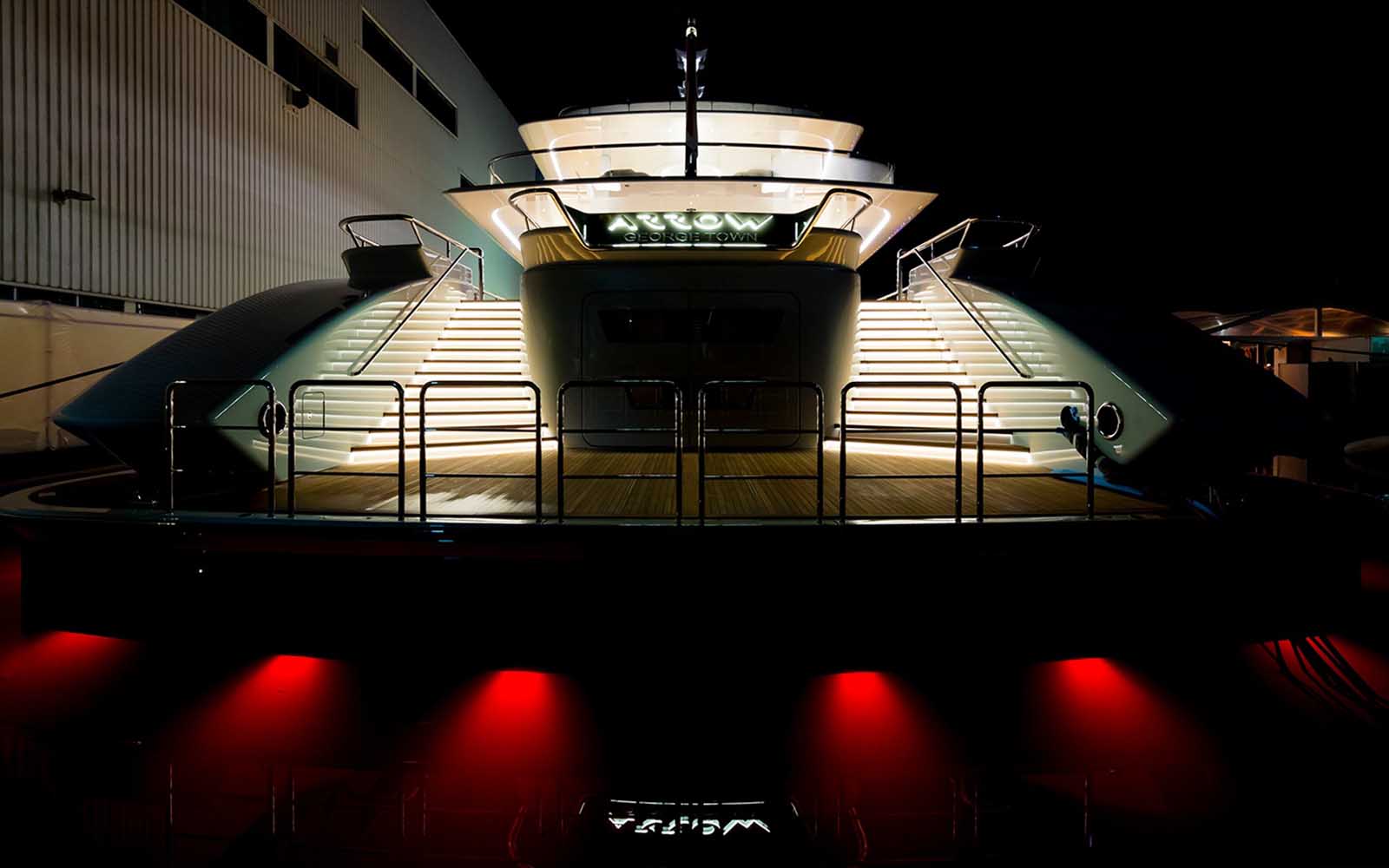 Superyacht Arrow Feadship entrega - boat shopping