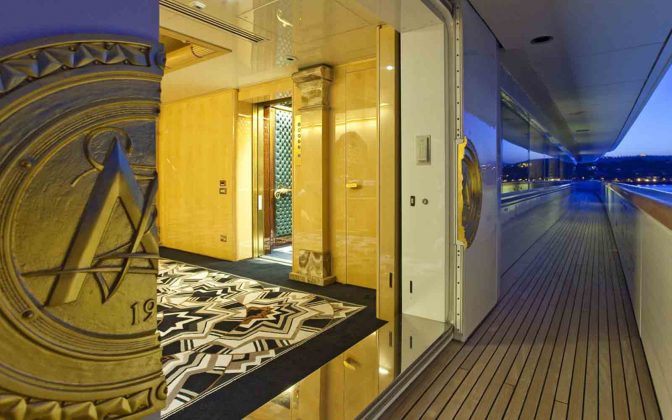 Superyacht Lady Moura - boat shopping