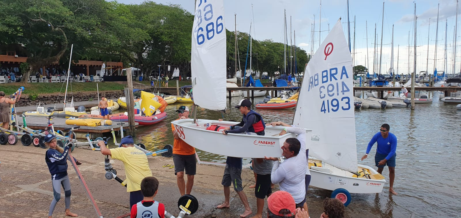 davi neves optimist estreante - boat shopping