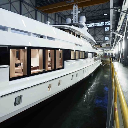 Heesen superiate híbrido - boat shopping