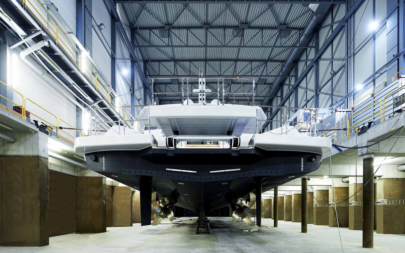 Heesen superiate híbrido - boat shopping