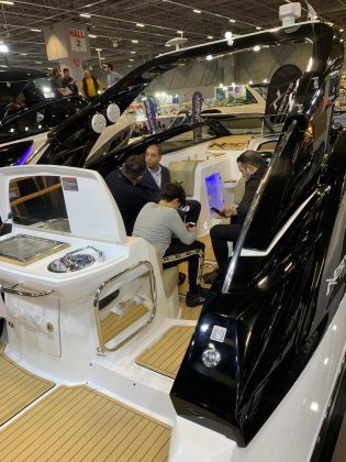 Nx Boats no CNR Eurasia Boat Show - boat shopping