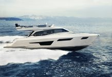 Ferretti Yachts 500 running - boat shopping