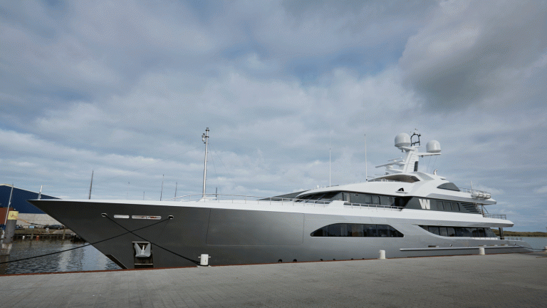 Feadship superiate W refit - boat shopping