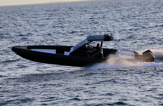 Technohull Grand Sport 38 - boat shopping