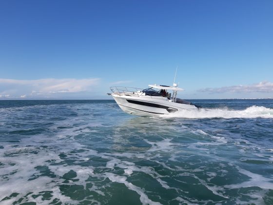 Cap Camarat 10.5 WA Series 2 - boat shopping 1