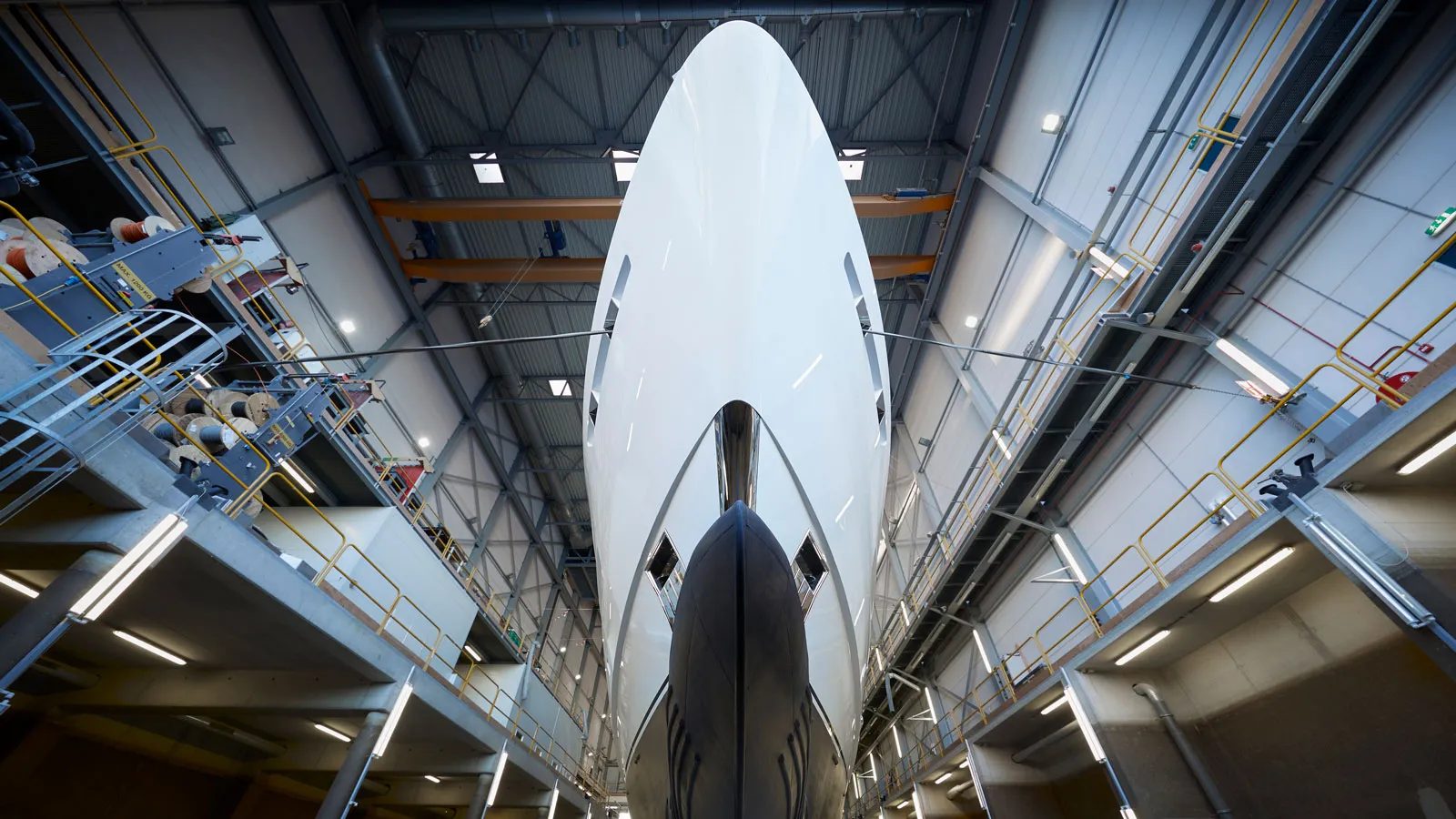 Superiate Heesen Pollux - boat shopping