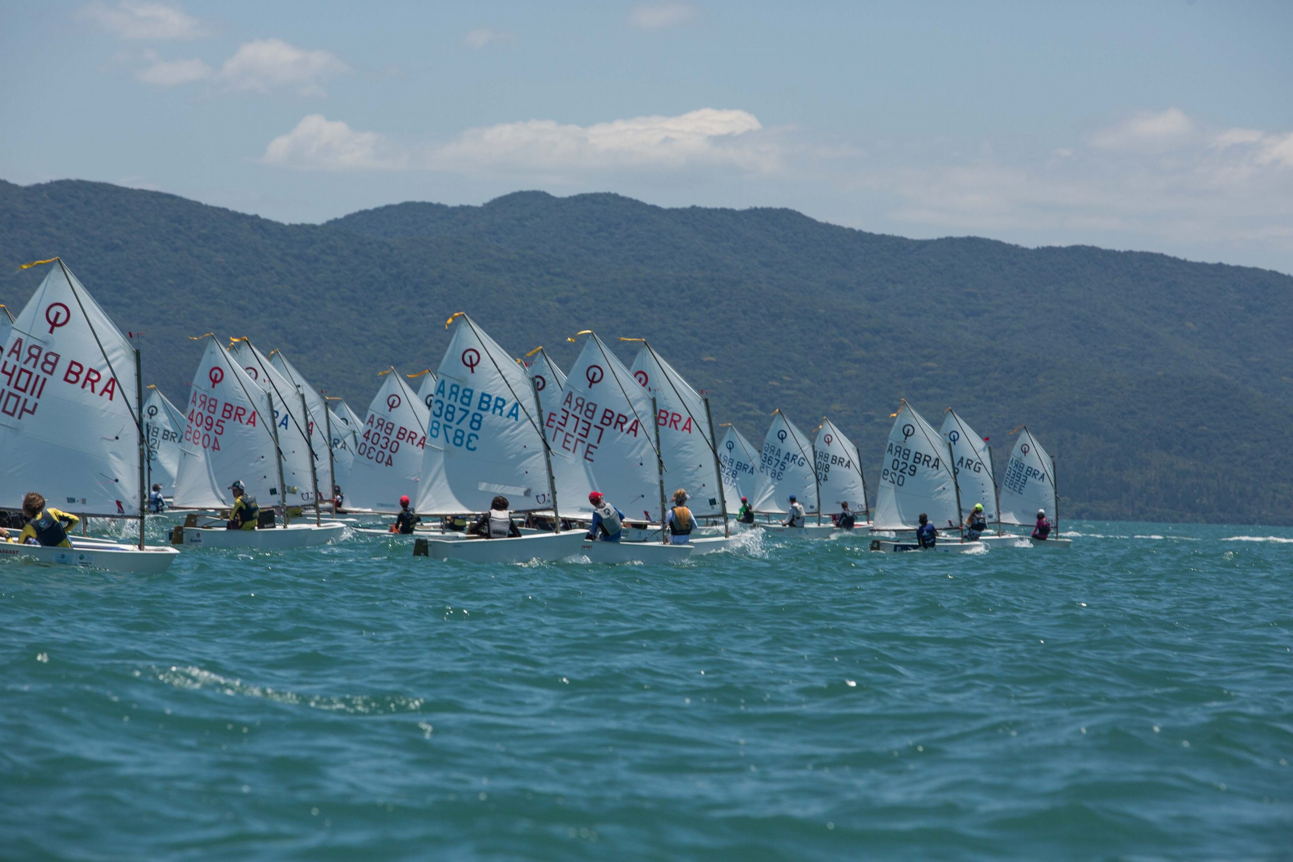 42º Campeonato Sul-Brasileiro de Optimist - boat shopping