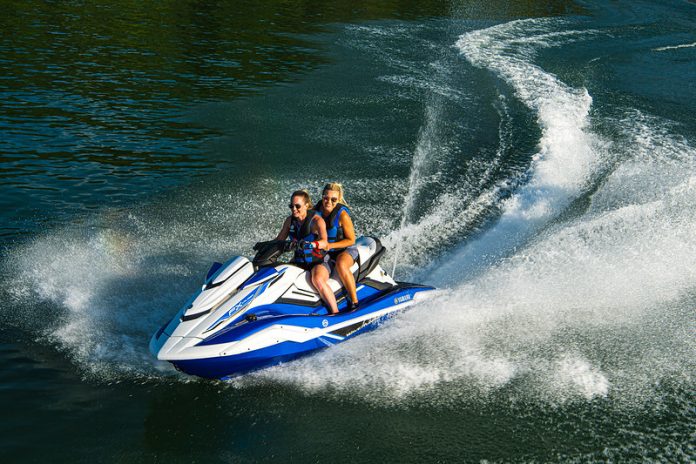 FX Cruiser SVHO Yamaha WaveRunner 2021 - boat shopping