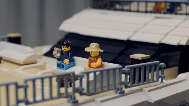 Heesen superiate cosmo em lego - boat shopping