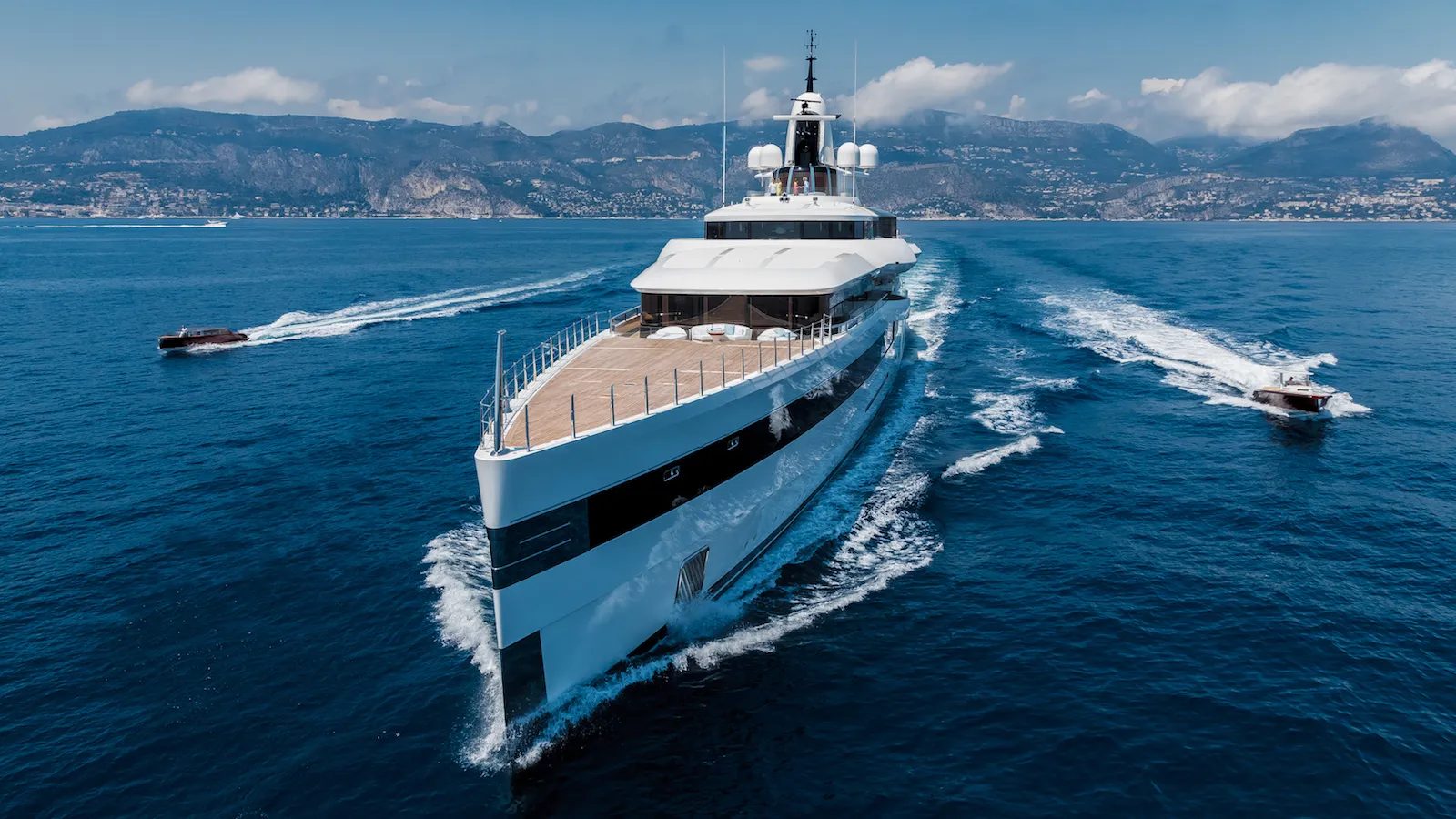 Lady S feadship - boat shopping superiates