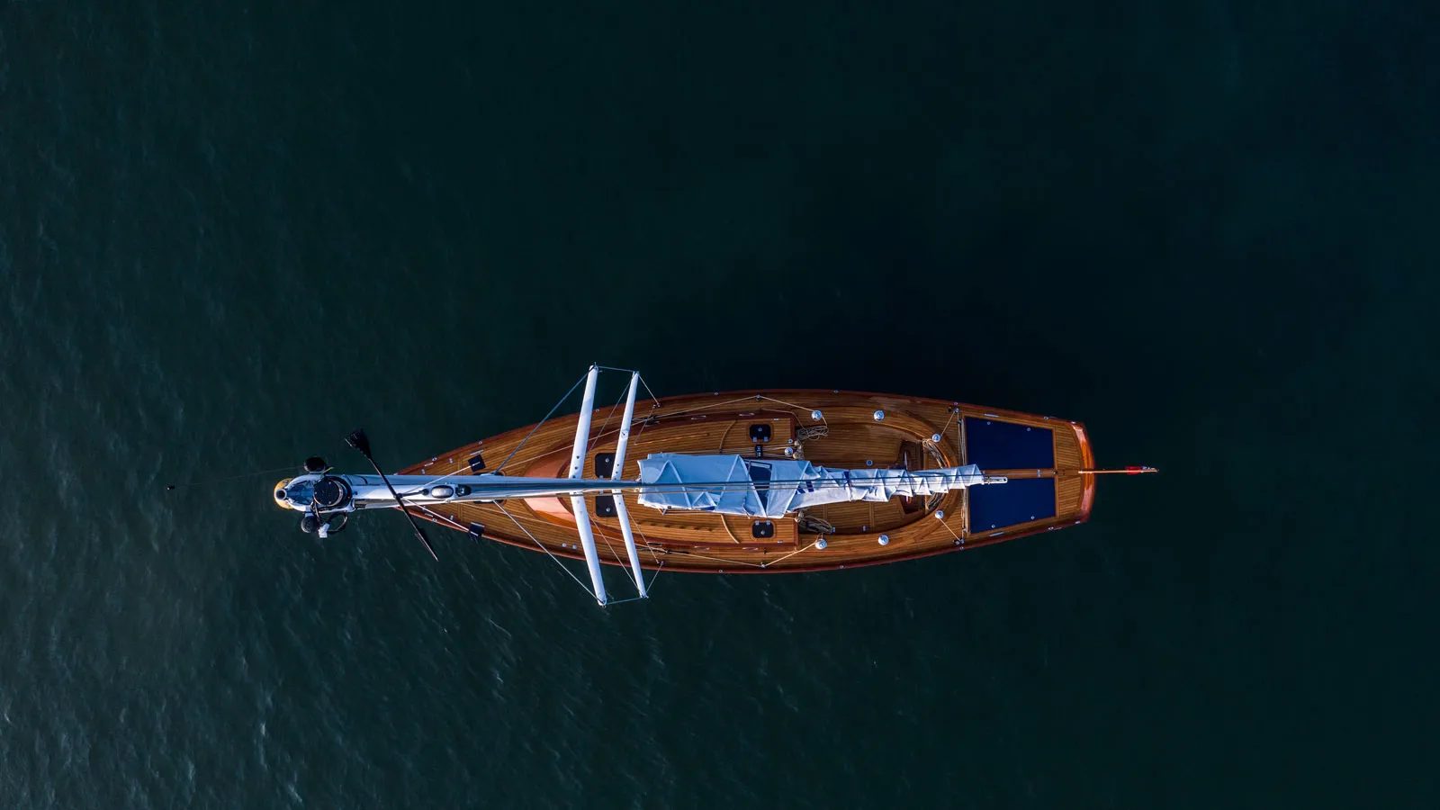 Spirit Yachts veleiro elétrico Avvento - boat shopping