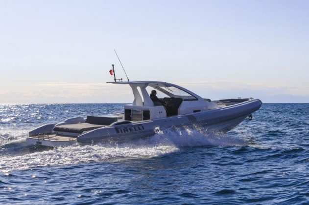 Tecnorib Pirelli 42 - boat shopping