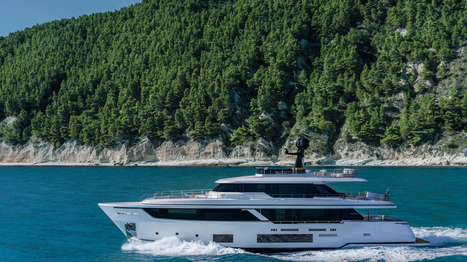 Custom Line Navetta - boat shopping