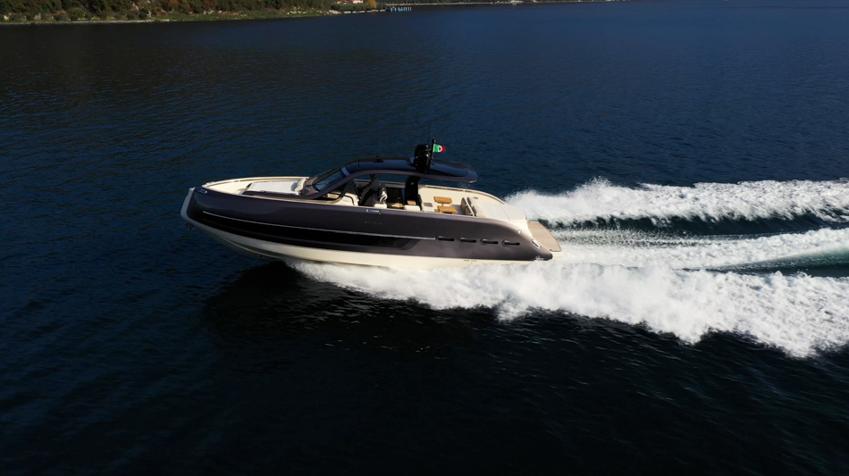 Invictus TT460 - boat shopping