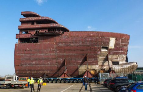 Solaris 138.96m Lloyd Werft – boat shopping