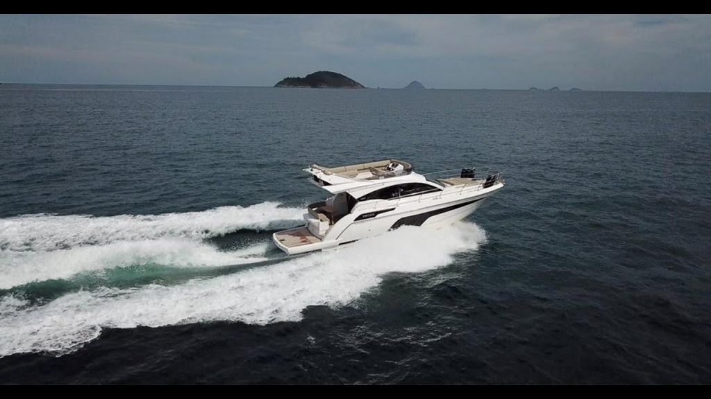 triton 470 fly - boat shopping