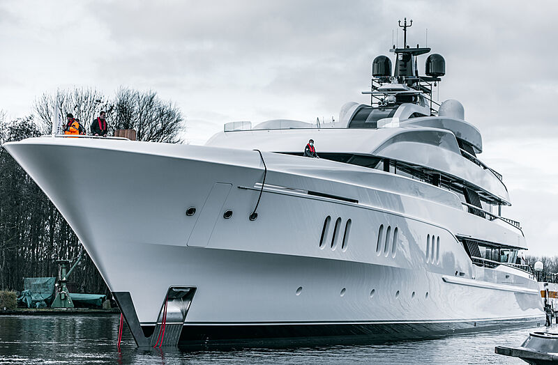 Superiate Galina Feadship syt - boat shopping