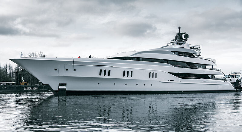 Superiate Galina Feadship syt - boat shopping