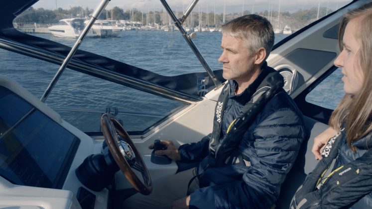 Volvo penta self docking - boat shopping