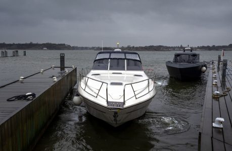 Volvo penta self docking – boat shopping 7