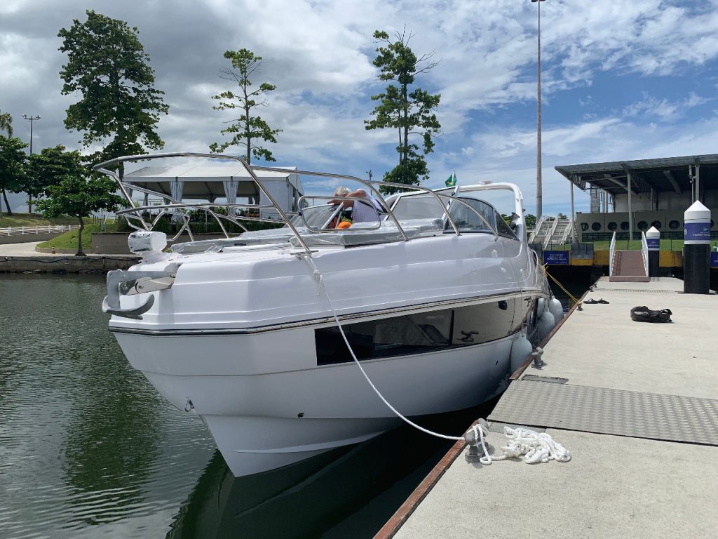 Coral 32C lancha motor de popa - boat shopping