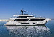 Custom Line Navetta 30 - boat shopping