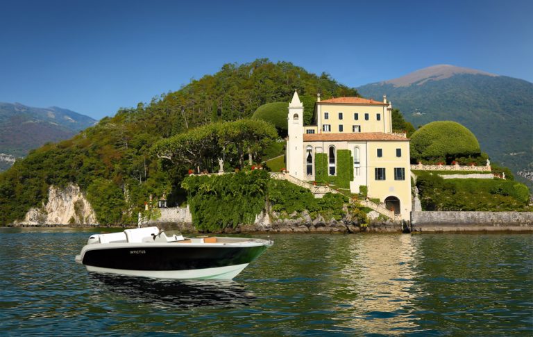 Invictus Capoforte SX200 - boat shopping