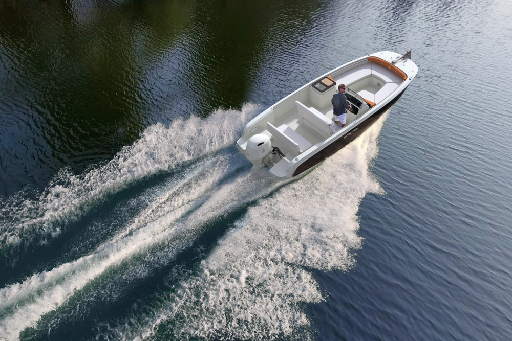 Invictus Capoforte SX200 - boat shopping