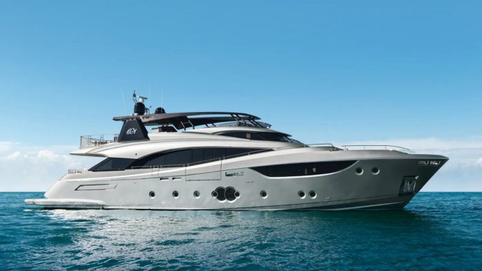 MCY105 Monte Carlo Yacht - boat shopping